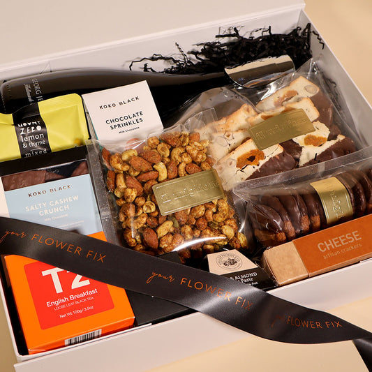 The Weekender Gift Box