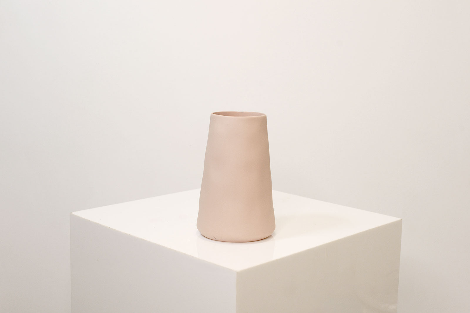 Marmoset Vase - Pink