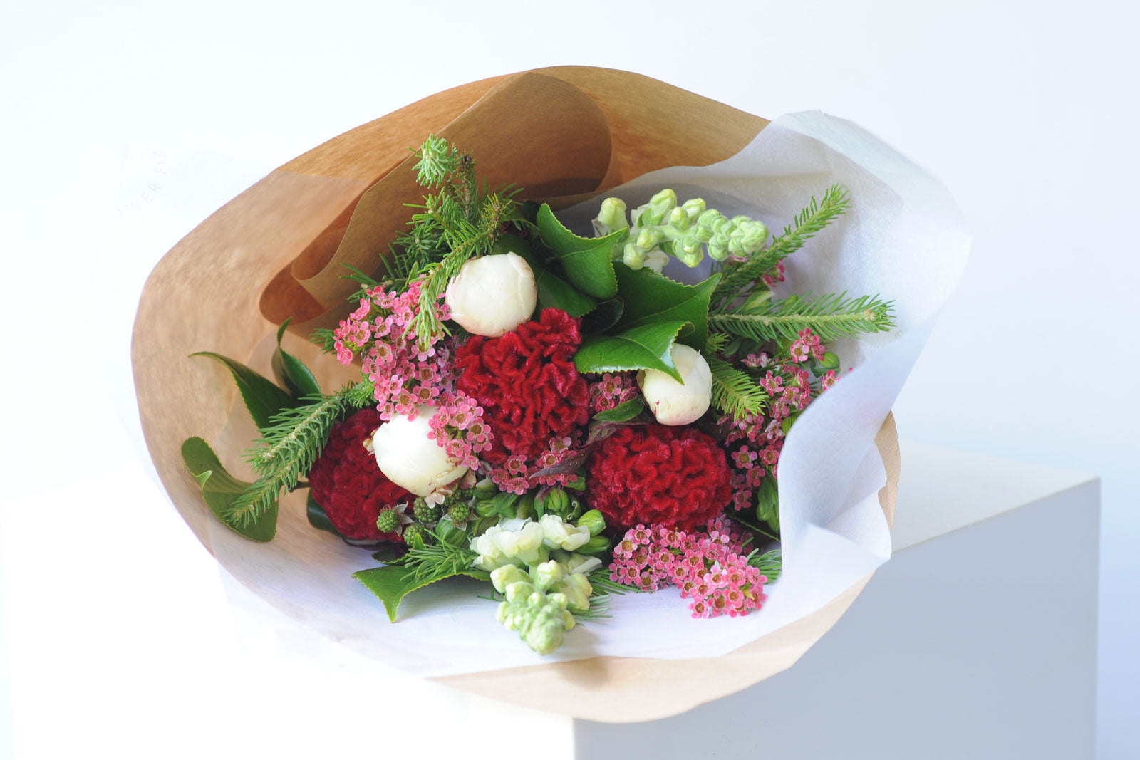 Extra Large (White/Red/Green)